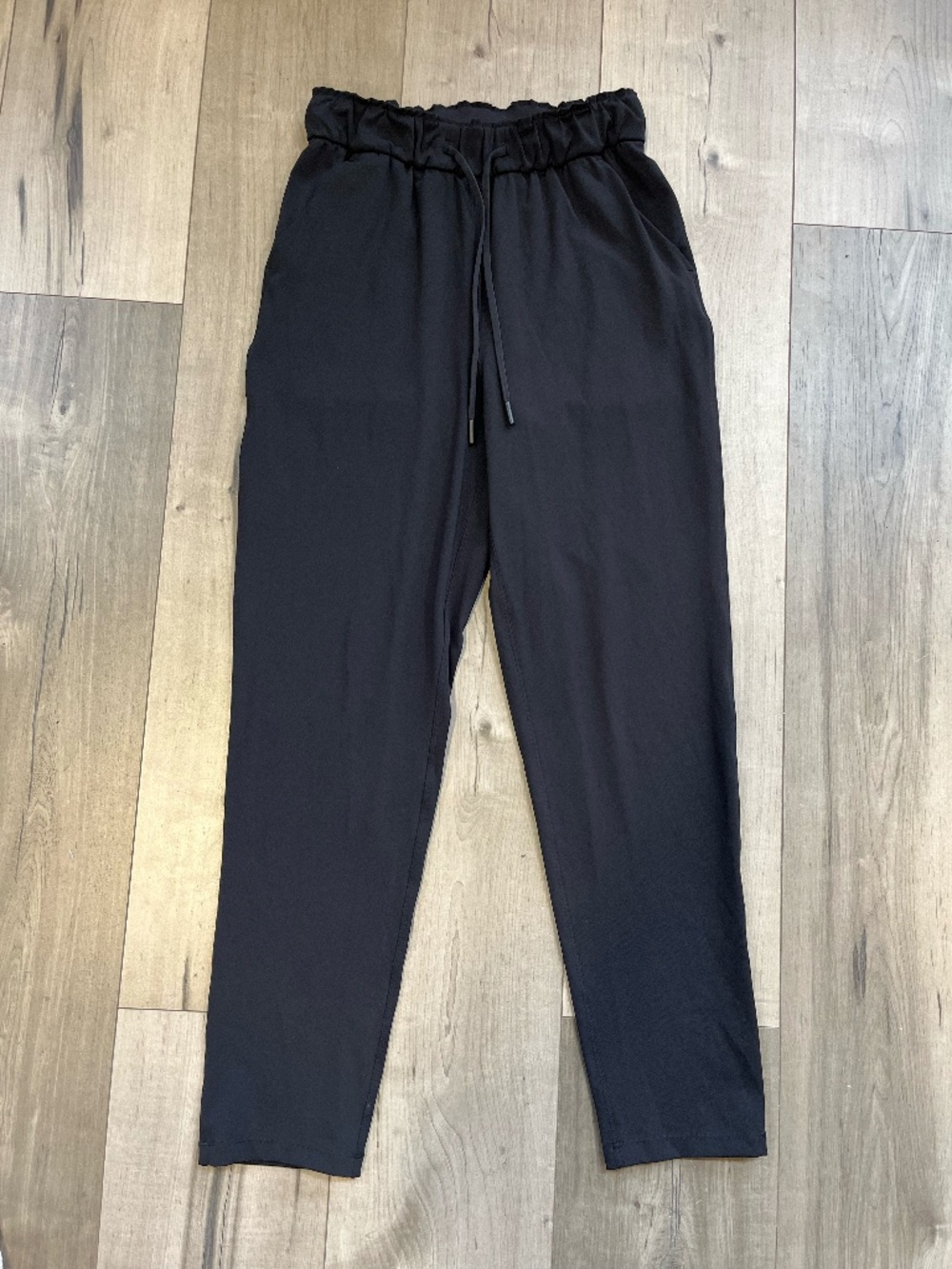 lululemon on the move luxtreme pants black size 4